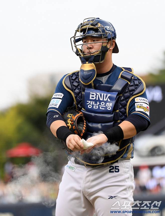 27일 광주 기아챔피언스필드에서 열린 KIA 타이거즈와 NC 다이노스의 경기. NC 김형준이 수비를 하고 있다. 광주=박재만 기자 pjm@sportschosun.com/2025.09.27/