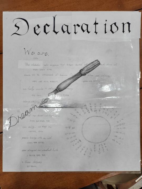 대전대성고 학생들이 영어와 국문 혼합 방식으로 작성한 '학급 사명 선언문'. 꿈과 노력, 성찰을 담은 문구와 손그림을 통해 스스로의 목표를 다짐하는 IBDP 기반 학습 활동의 결과물이다. 대전교육청 제공