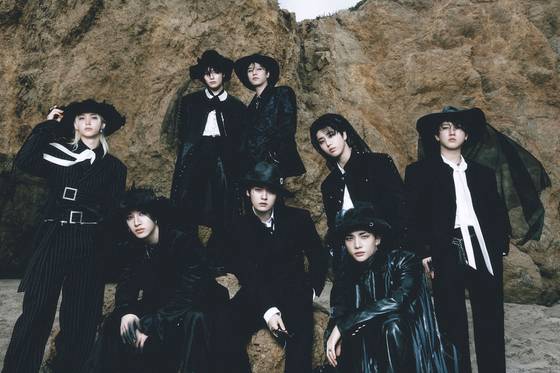‘빌보드 200’ 차트 8회 연속 1위 진입에 성공한 ‘스트레이 키즈’. [사진 JYP엔터테인먼트]