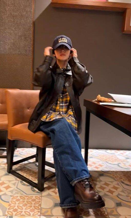 [서울=뉴시스] 송혜교. (사진=송혜교 인스타그램 캡처) 2025.12.02. photo@newsis.com *재판매 및 DB 금지