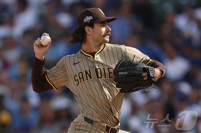 MLB 토론토가 오른손 투수 딜런 시즈를 영입했다. ⓒ AFP=뉴스1