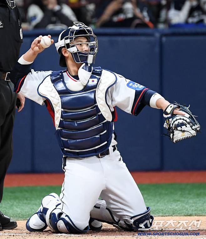2025 K-BASEBALL SERIES 대한민국과 체코의 평가전이 8일 고척스카이돔에서 열렸다. 포수 최재훈이 수비를 하고 있다. 고척=박재만 기자 pjm@sportschosun.com/2025.11.08/