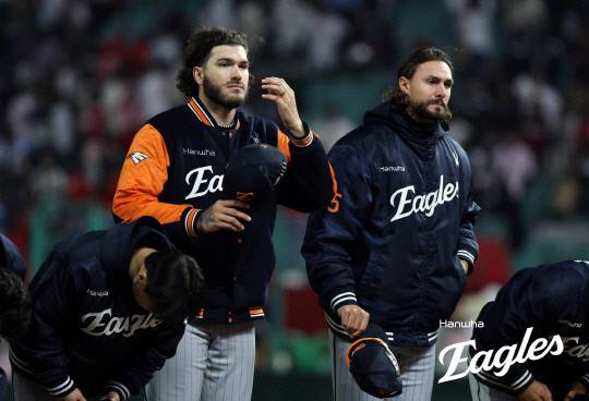 코디 폰세(31)와 라이언 와이스(29).한화 이글스 제공