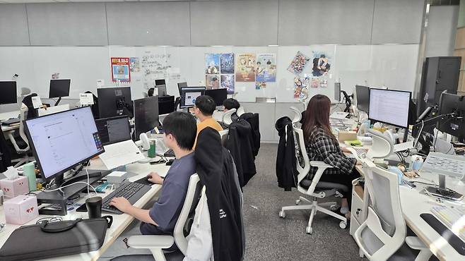 라프텔 임직원이 근무하는 모습. 사진=라프텔