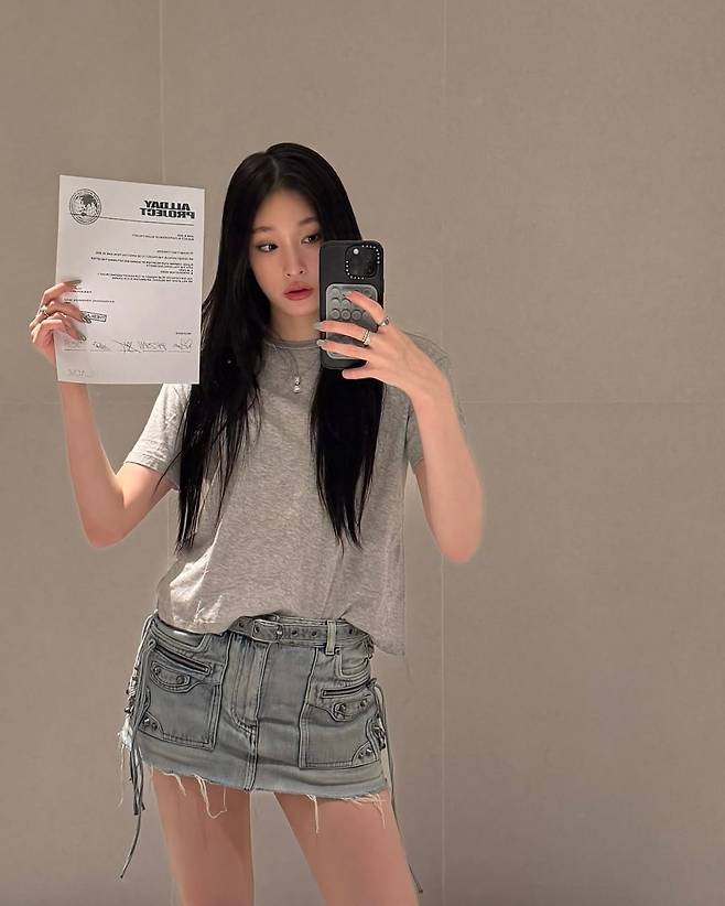 Annie from Allday Project, in a photo she posted to Instagram after news of her debut broke in early June (Instagram @anniesymoon)