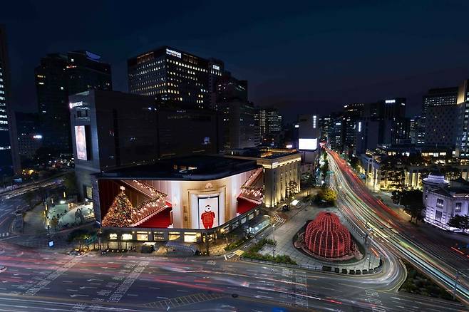 신세계백화점 본점 외관 사진 [신세계백화점]