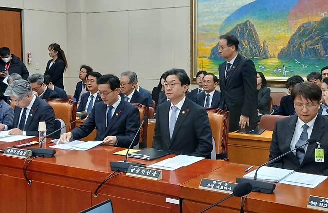 3일 국회 정무위원회에 참석한 이억원 금융위원장. /사진=지선우 기자