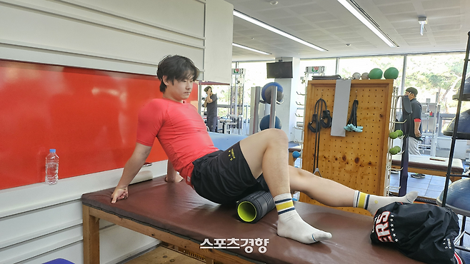 KIA 곽도규가 지난달 26일 함평 기아챌랜저스필드 휸련장에서 재활 훈련을 하고 있다.