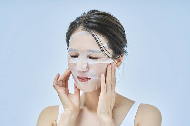 비타민C를 권장 섭취량보다 두 배 넘게 매일 섭취하면 피부 개선 효과가 생기는 것으로 나타났다. 사진=게티이미지뱅크