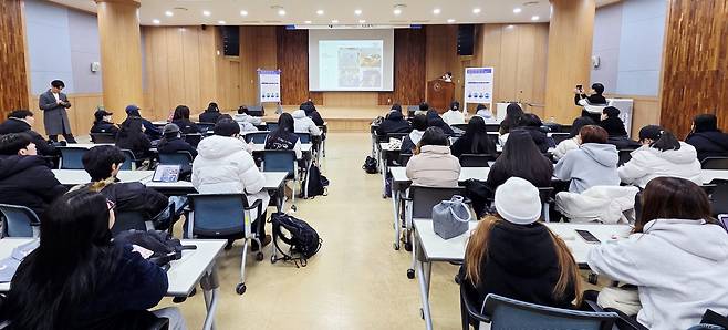 글로벌디지털혁신네트워크(GDIN)와 호남대학교 반려동물산업학과는 4일 '동물보건사 임상 심화 특강'의 네 번째 과정인 영상의학 교육을 진행했다(GDIN 제공). ⓒ 뉴스1