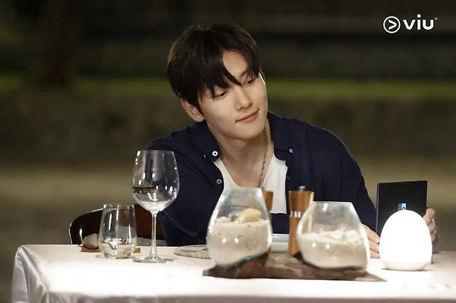 삼성전자 인도네시아 법인과 아시아 최대 범지역 온라인동영상서비스(OTT) 뷰(Viu)가 선보인 리얼리티 예능 시리즈 '아브라카다브라: 더 갤럭시 오브 얼티밋 힐링'. 사진=Viu·팝벨라