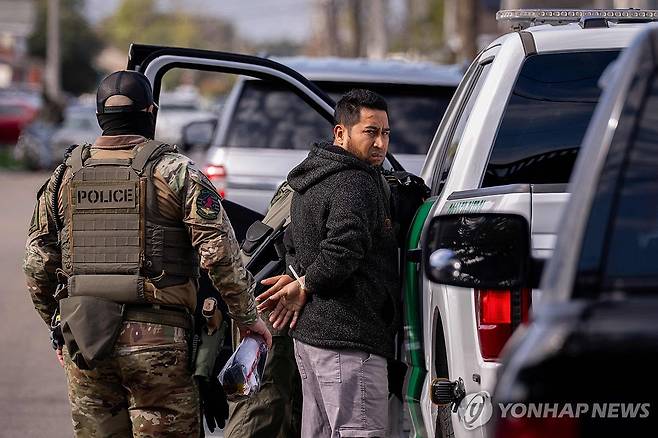 뉴올리언스서 이민자단속 개시 [뉴올리언스 AFP=연합뉴스. 재판매 및 DB 금지]