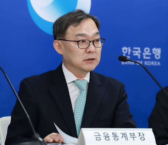 송재창 한국은행 금융통계부장이 5일 오전 서울 중구 한국은행에서 열린 2025년 11월 국제수지(잠정) 기자설명회에서 발언하고 있다.(사진=한국은행)