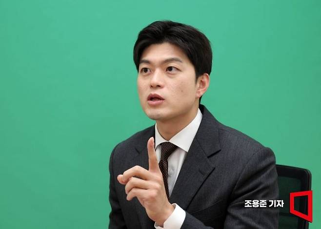 김용태 국민의힘 의원이 지난 4일 서울 중구 아시아경제 본사에서 '소종섭의 시사쇼'에 출연해 인터뷰 하고 있다. 조용준 기자