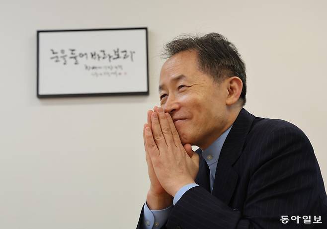 지형은 목사는 “담임목사직이 워낙 무거워서 그동안은 다른 일을 병행하며 충분히 하기가 쉽지 않았다”고 말했다. 이한결 기자 always@donga.com