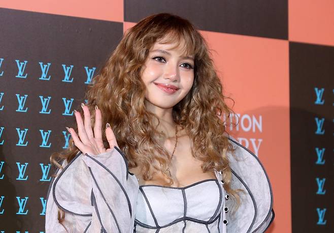 블랙핑크 리사가 마동석·이진욱과 넷플릭스 영화 ‘타이고’에 출연한다.  사진=뉴시스