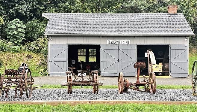 아미시 농장의 공작실에서 농기구를 직접 만들어 쓴다. 손호철 제공