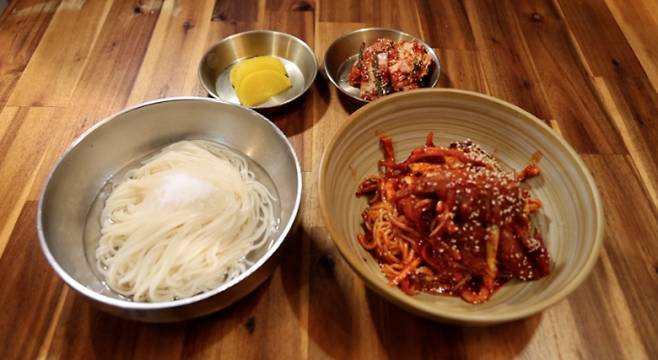 '동네 한 바퀴' 송정역 시장 홍어국수