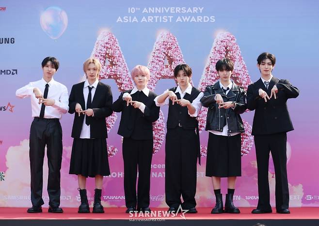 킥플립 '10주년 AAA 최고의 시상식!'[★포토]