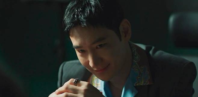 '모범택시3' 이제훈, 타짜 변신