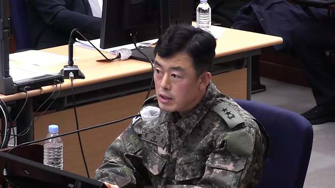 내란 우두머리 혐의 재판에 증인으로 출석한 문상호 전 정보사령관