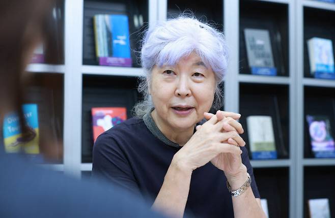전수용 한국문학번역원 원장이 서울 강남구 한국문학번역원에서 이데일리와 인터뷰를 하고 있다. (사진=이데일리 노진환 기자).