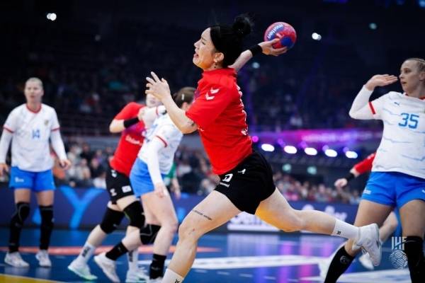 사진 제27회 여자 핸드볼 세계선수권대회 한국과 체코의 경기 모습, 사진 제공=국제핸드볼연맹