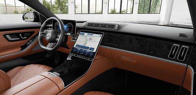 메르세데스 벤츠 ‘S450 4MATIC 스탠다드 휠베이스’ 실내 모습.