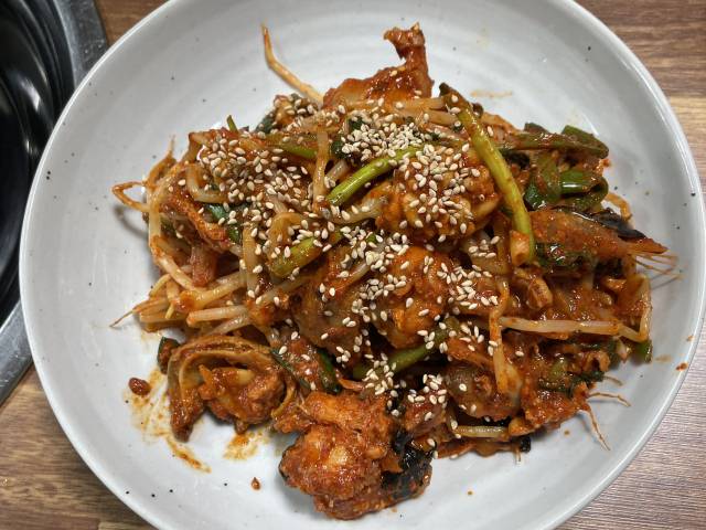 우해이어보 속 어류를 활용한 코스요리 체험에서 나온 아구찜.