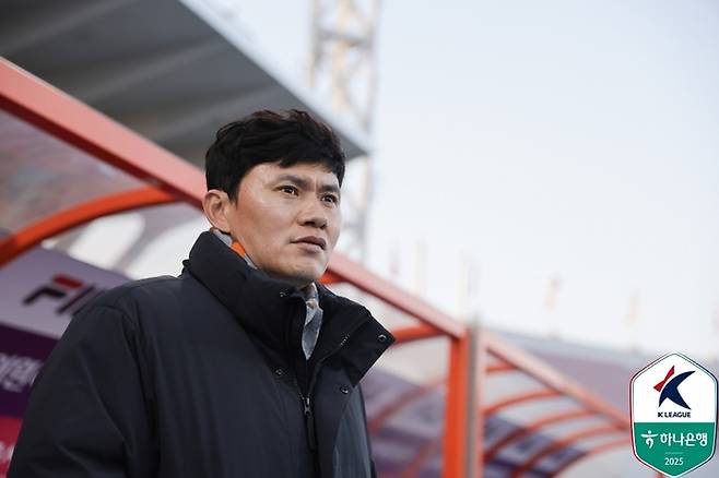 강원FC 정경호 감독. 제공 | 한국프로축구연맹