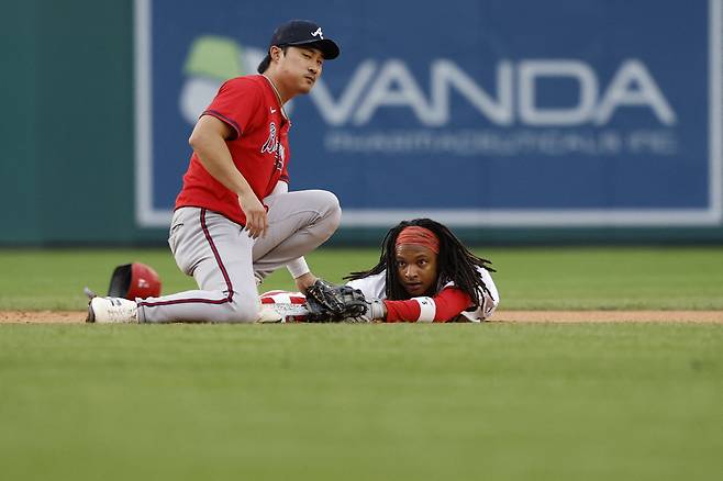 지난 9월 18일(한국시각) 워싱턴 내셔널스와 애틀랜타 브레이브스의 경기. 애틀랜타 유격수 김하성이 2루 도루를 시도한 워싱턴 CJ 에이브람스를 태그하고 있다. Imagn Images연합뉴스
