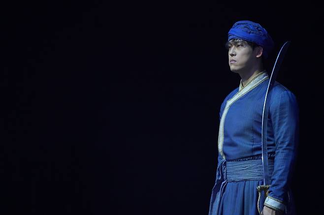 연극 '타지마할의 근위병'의 '휴마윤' 최재림. /해븐프로덕션