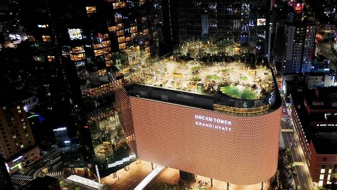 제주 드림타워 복합리조트 (롯데관광개발 제공)