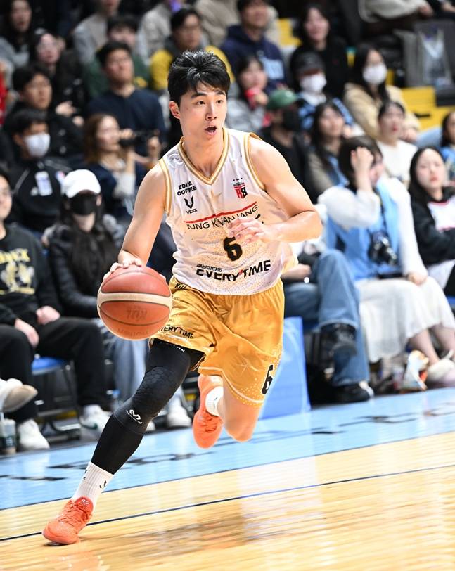 돌파하는 박지훈. /사진=KBL