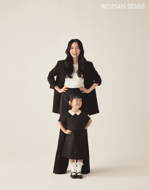 사진 이대원, 이정현 슈트 스타일리스트 소장품, 서아 원피스 봉쁘앙