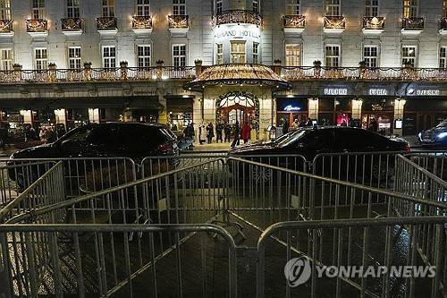 보안이 강화된 노르웨이 그랜드 호텔 주변 [EPA 연합뉴스 재판매 및 DB 금지]