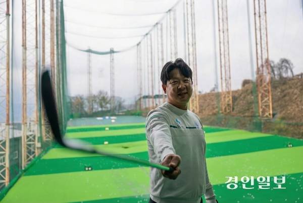 올해 한 시즌 두 번의 홀인원이라는 진귀한 기록을 달성한 KPGA 김연섭 프로는 “꿈이 하나씩 이뤄져 가고 있으니 이제는 우승을 하고 싶다”고 말했다. /김도윤PD lkjkdy02@kyeongin.com