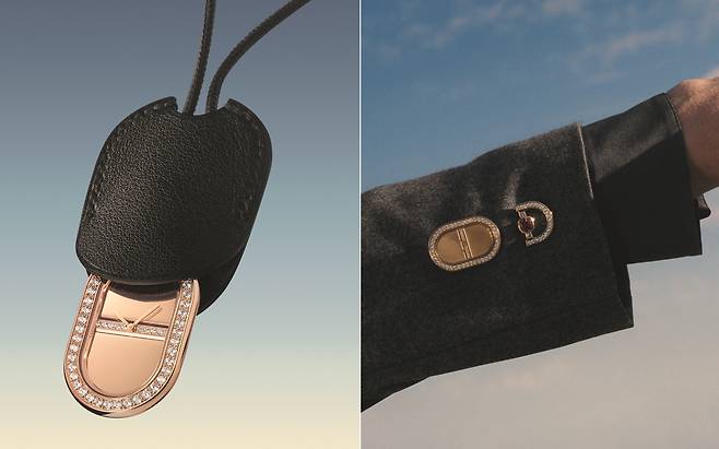 함께 제공되는 가죽 스트랩을 활용해 네크리스로 연출하거나 소맷부리에 착용할 수 있다. 사진 에르메스