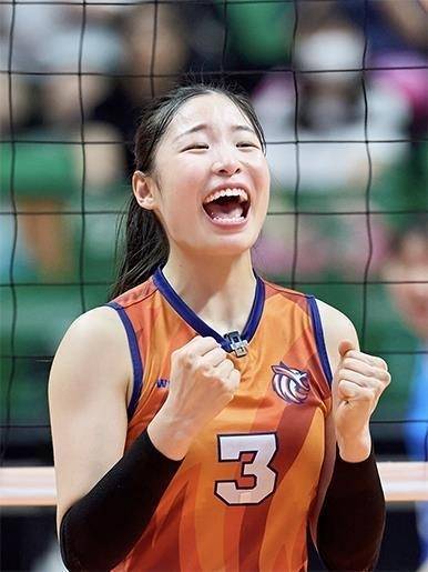 여자배구 정관장 레드스파크스에 지난 8일 입단한 몽골 출신 배구선수 인쿠시.  MBC