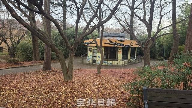 전주동물원 파충류사의 모습. /김문경 기자