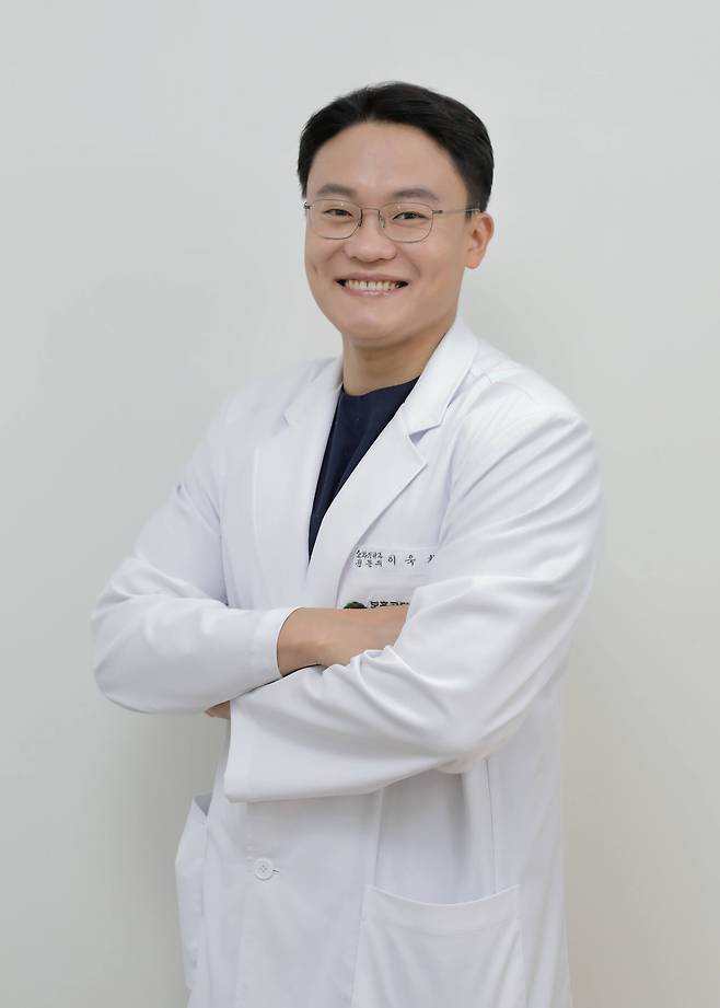 이욱현 원장｜출처: 삼성바른내과의원