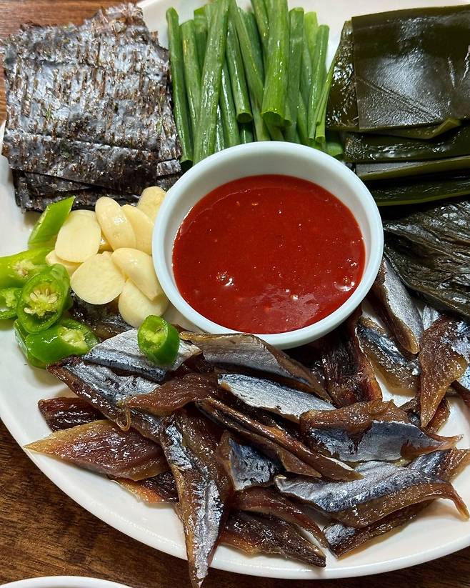 영일만 과메기와 막회. 네이버지도 영일만 업체 등록 사진