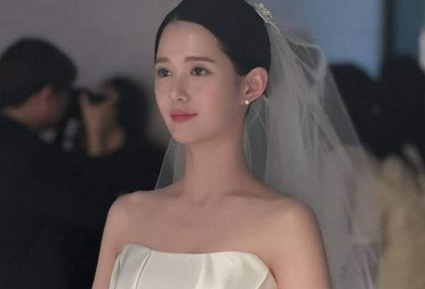 배우 남보라가 임신소식을 전했다. 사진은 배우 남보라 모습. /사진=남보라 인스타그램 캡처