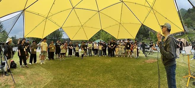 최근 개발한 지름 12m짜리 초대형 텐트.