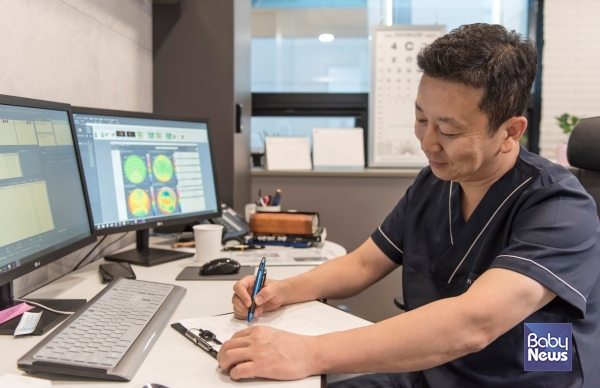 압구정안과의원 김준현 대표원장. ⓒ압구정안과의원