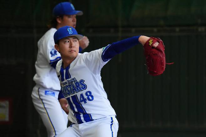 롯데자이언츠와 아시아쿼터 계약을 맺은 일본 출신 우완투수 쿄야마 마사야. 사진=롯데자이언츠