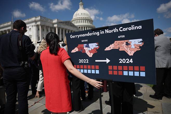 노스캐롤라이나 주에서 진행된 선거구 재조정 현황을 보여주는 도표. /연합뉴스