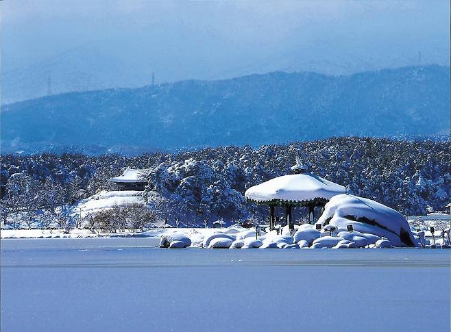 강릉 경포호.