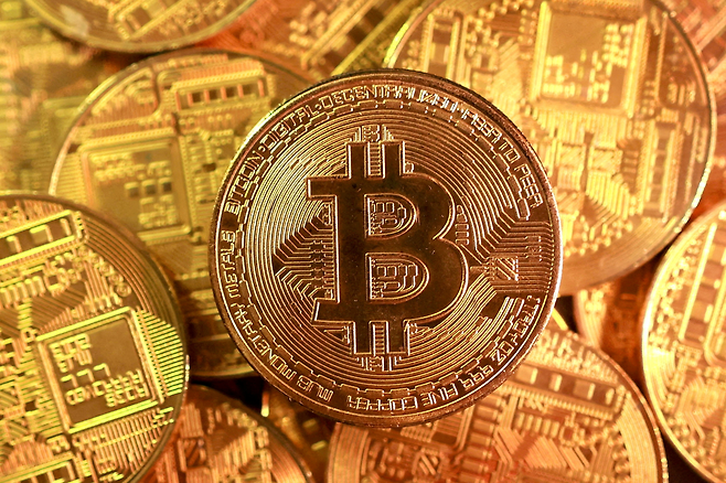 비트코인을 형상화한 이미지. [로이터]