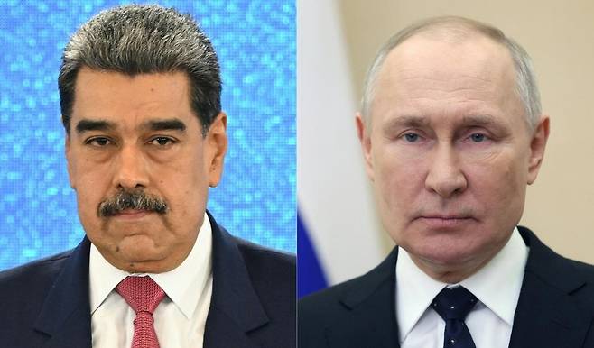 니콜라스 마두로 베네수엘라 대통령(왼쪽)과 블라디미르 푸틴 러시아 대통령. 두 사람은 11일(현지시간) 전화 통화에서 최근 베네수엘라를 겨냥한 미국의 군사적 압박에 맞설 방안에 관해 논의했다. 다만 푸틴이 러시아의 군사적 지원 가능성을 언급하진&nbsp;않은 것으로 알려졌다. AFP연합뉴스